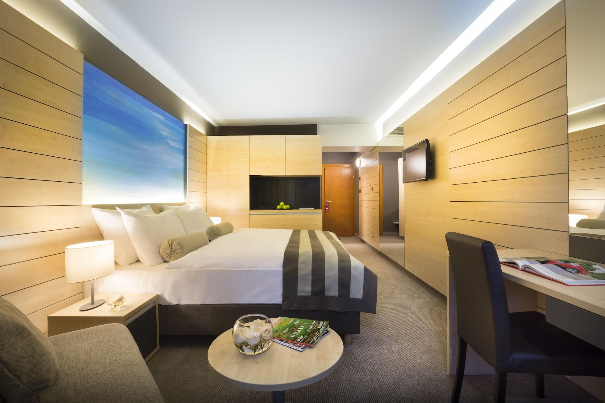 Hotel Excelsior - Liburnia ロヴラン エクステリア 写真